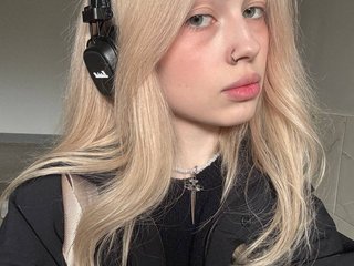 Еротски видео разговор EmilyFlowers