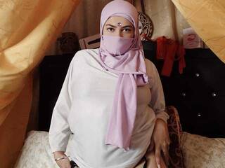 Еротски видео разговор emiralove99