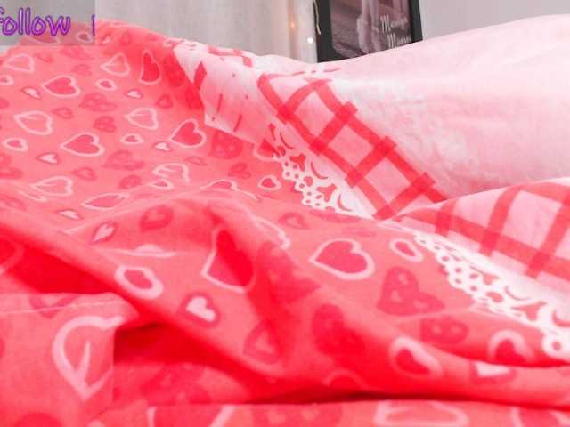 Емитувани слики од екранот EmmilyEvans