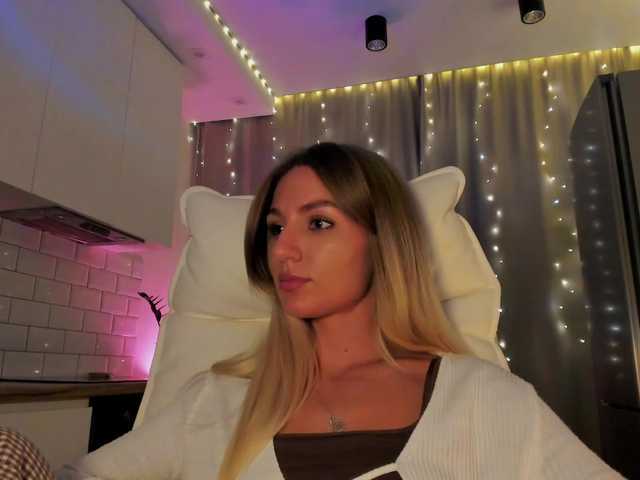 Емитувани слики од екранот EnlivenLuv