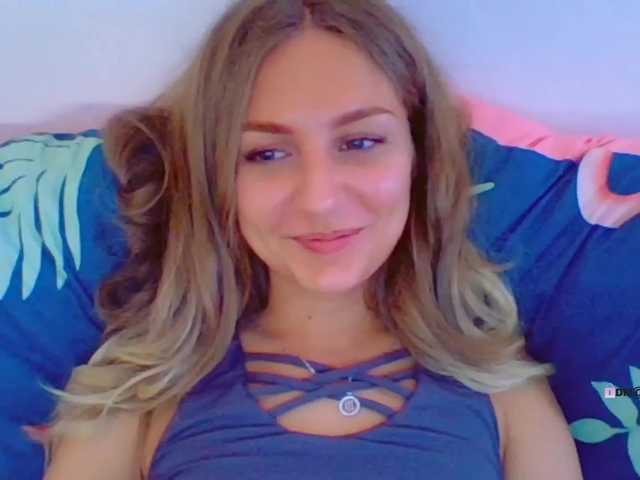 Емитувани слики од екранот EnlivenLuv