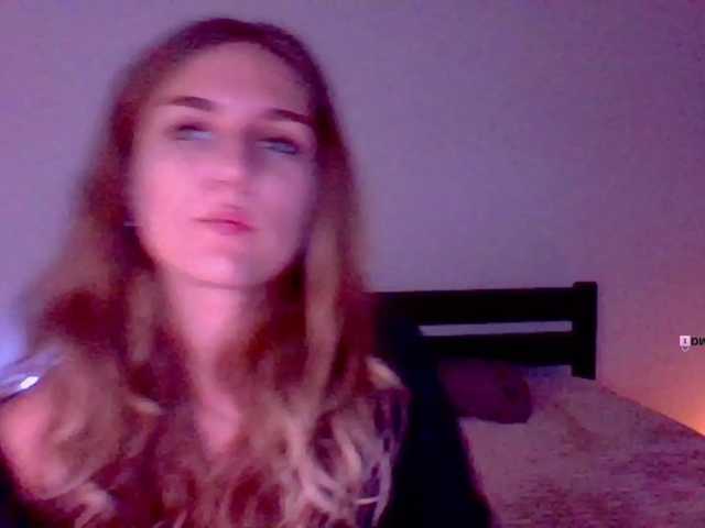 Емитувани слики од екранот EnlivenLuv