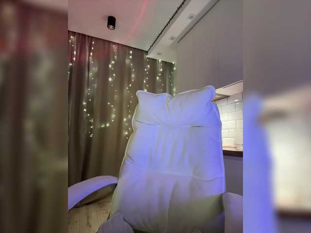 Емитувани слики од екранот EnlivenLuv