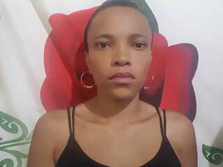 Еротски видео разговор EPIPHANNIE