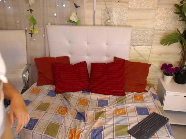 Емитувани слики од екранот Eva-morelli