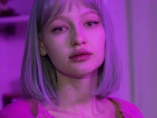 Еротски видео разговор EvaaaMoore