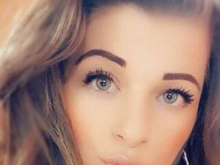 Еротски видео разговор EvaaHot