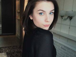 Еротски видео разговор Evaaz