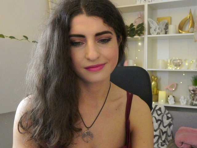 Емитувани слики од екранот EVALOVIA