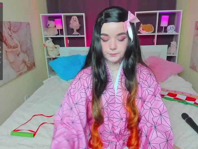 Емитувани слики од екранот EvaMeow