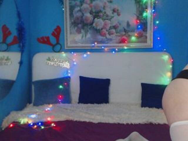 Емитувани слики од екранот EvvaBlack