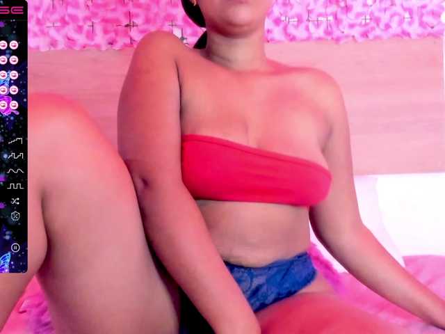Емитувани слики од екранот exoticdollxx01