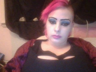Емитувани слики од екранот exoticpunkxxx