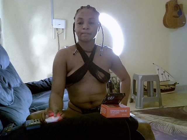 Емитувани слики од екранот Faizzah-1