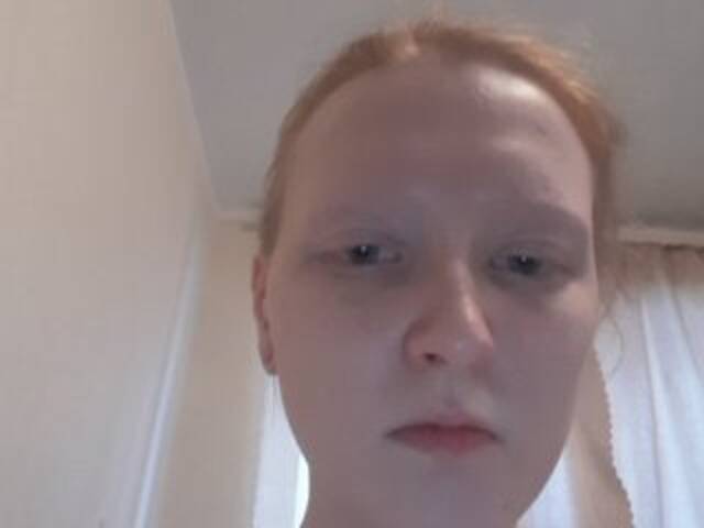 Емитувани слики од екранот Faustina_Fox