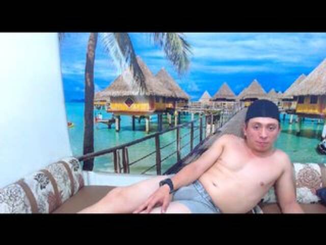 Емитувани слики од екранот ffuckhard69