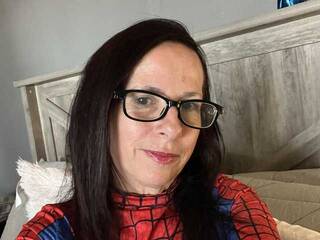 Еротски видео разговор PeachGoddesss