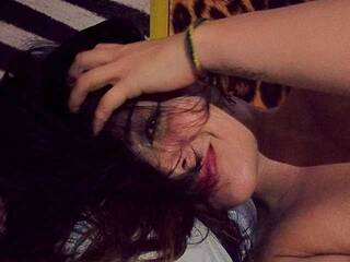 Еротски видео разговор Flora-med