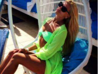 Еротски видео разговор florakriss