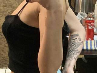 Еротски видео разговор FollowMe069