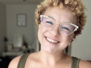 Еротски видео разговор FrancesLovely