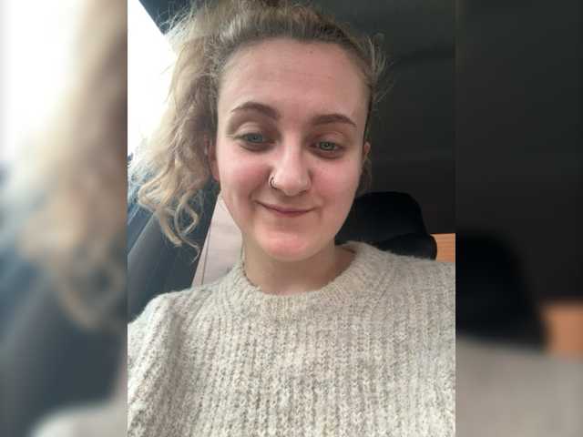 Емитувани слики од екранот princess___