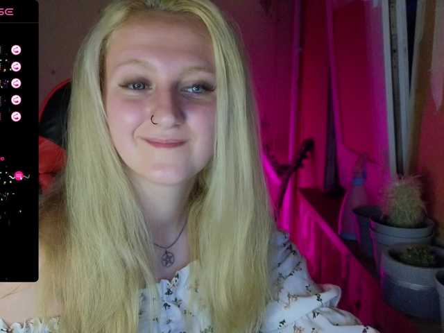 Емитувани слики од екранот princess___