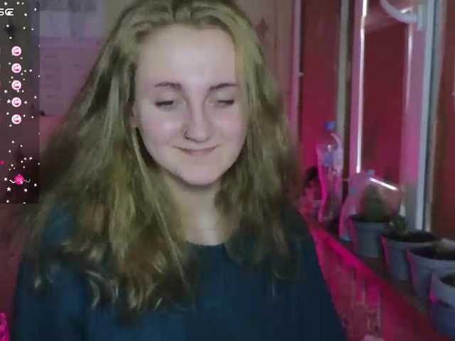 Емитувани слики од екранот princess___