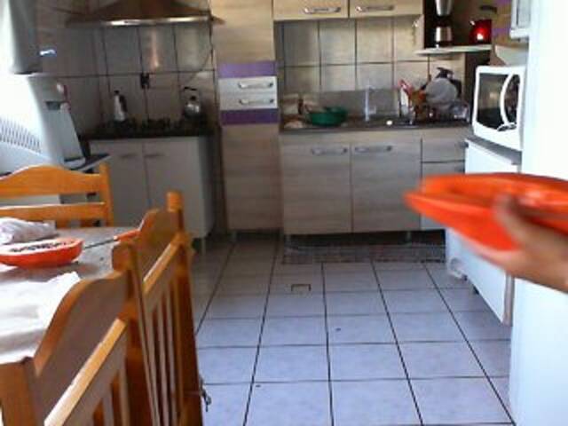 Емитувани слики од екранот GabiBrasil