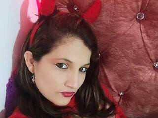 Еротски видео разговор GatubelaHot69