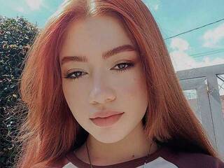 Еротски видео разговор genesis-tay