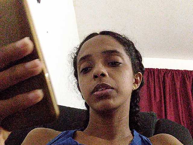 Емитувани слики од екранот Genixx