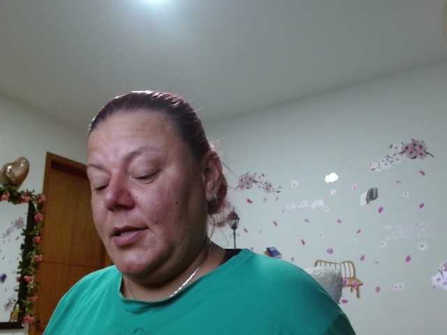 Емитувани слики од екранот Georgette3