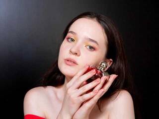 Еротски видео разговор Gerttude