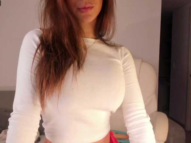 Емитувани слики од екранот GianaWatson