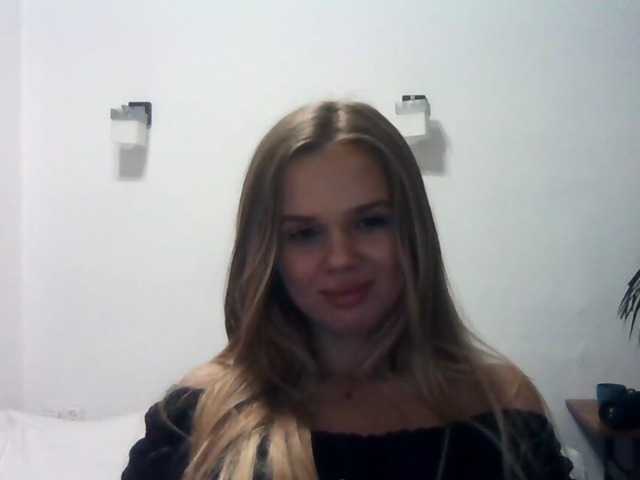 Емитувани слики од екранот Ginaxbb