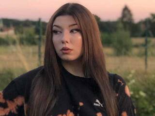 Еротски видео разговор GinnyHeart