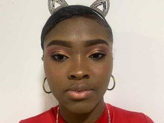 Еротски видео разговор GirlQueen