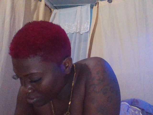 Емитувани слики од екранот boobie_lexi