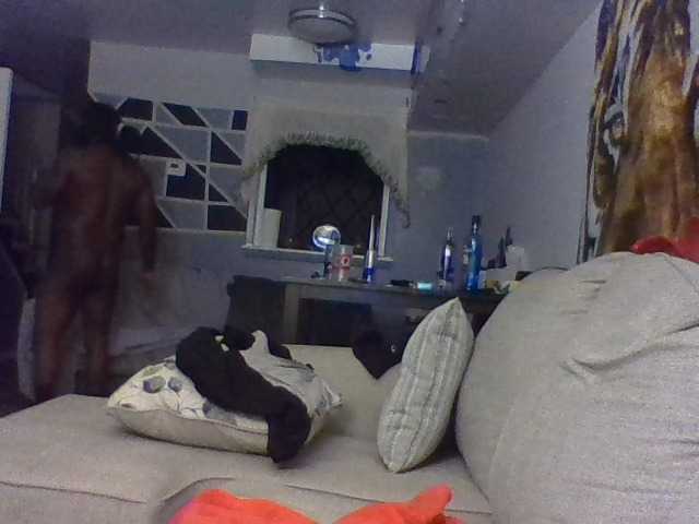 Емитувани слики од екранот GlazinD