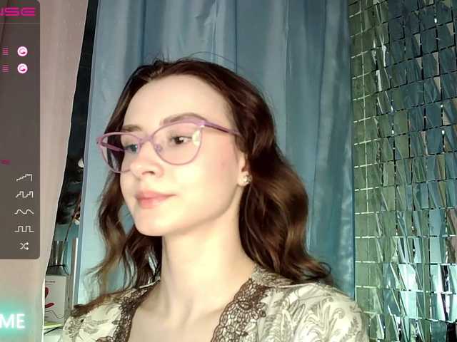 Емитувани слики од екранот gloryformo