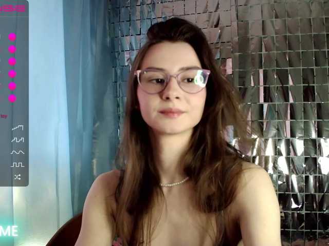 Емитувани слики од екранот gloryformo