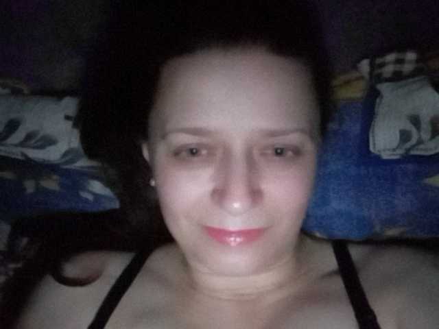 Емитувани слики од екранот Gluch