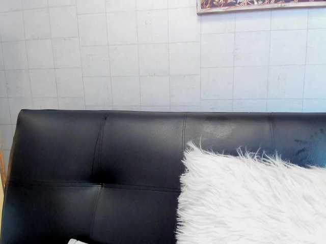 Емитувани слики од екранот Godess-Mar