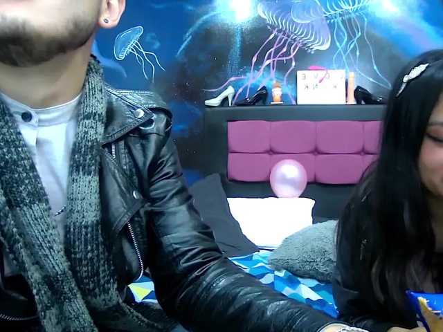 Емитувани слики од екранот HADESYCORE