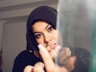 Еротски видео разговор halimabashar