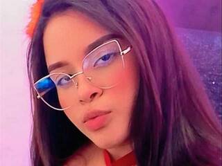 Еротски видео разговор hanamilkk