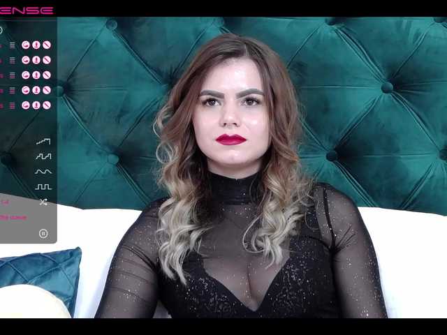 Емитувани слики од екранот HannaGrace