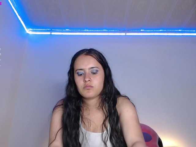 Емитувани слики од екранот HannaLin