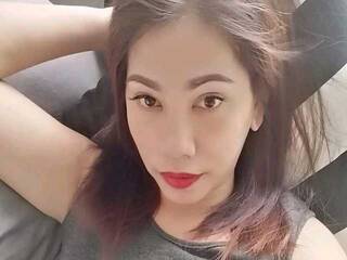 Еротски видео разговор HeartRoxy